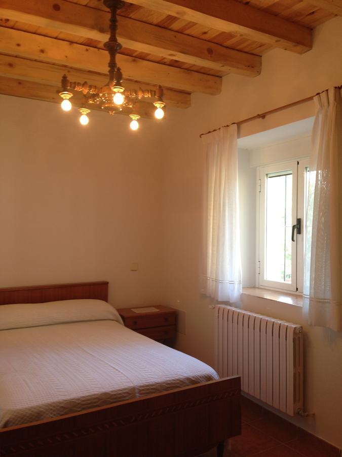 Apartamento Rural La Muralla De Pedraza Chavida Екстериор снимка